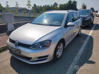 Usata VW Golf VII Highline 110 CV (80 kW) 2015 Grigio Station wagon