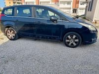 Usata Peugeot 5008 112 CV (82 kW) 2011 Nero Monovolume