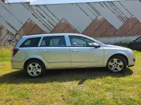 Usata Opel Astra 110 CV (80 kW) 2009 Grigio Station wagon