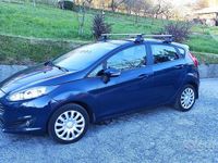 Usata Ford Fiesta 75 CV (55 kW) 2015 Blu Utilitaria