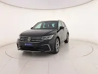 Usata VW Tiguan R-line 150 CV (110 kW) 2022 Deep black perlato SUV
