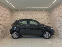 Usata Lancia Ypsilon 85 CV (62 kW) 2011 Nero Utilitaria