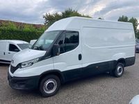 Usata Iveco Daily 136 CV (100 kW) 2020 Bianco Furgone