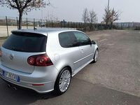 Usata VW Golf V R 250 CV (183 kW) 2007 Argento Berlina