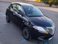 Usata Lancia Ypsilon 85 CV (62 kW) 2015 Nero Utilitaria