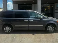 Usata Lancia Voyager Platinum 177 CV (130 kW) 2015 Marrone Monovolume