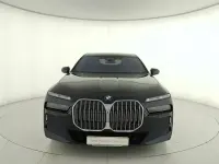 Usata BMW 740 M Sport 299 CV (219 kW) 2025 Blu Berlina