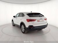 Begagnad Audi Q3 Sportback Business Plus 150 HK (110 kW) 2023 Vit SUV