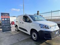 Usata Fiat Doblò 131 CV (96 kW) 2023 Bianco Monovolume