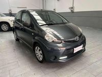 Usata Toyota Aygo Connect Style 68 CV (50 kW) 2014 Grigio Utilitaria
