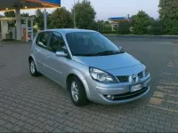 Usata Renault Scenic E-Tech 105 CV (77 kW) 2009 Argento Monovolume