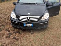 Usata Mercedes B180 2010 Nero Monovolume