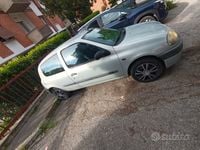 Usata Renault Clio II 54 CV (39 kW) 2000 Grigio