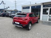 Usata Kia Stonic Style 101 CV (74 kW) 2019 Rosso SUV
