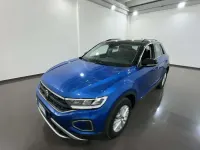 Usata VW T-Roc Life 110 CV (80 kW) 2023 Blu/azzurro SUV