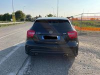 Usata Mercedes A180 109 CV (80 kW) 2015 Nero Berlina