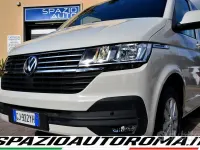 Usata VW Caravelle 150 CV (110 kW) 2022 Beige Furgone