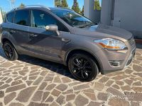 Usata Ford Kuga 163 CV (119 kW) 2012 Grigio SUV