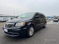 Usata Lancia Voyager Platinum 163 CV (119 kW) 2013 Nero Monovolume