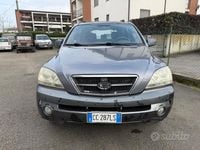 Usata Kia Sorento 140 CV (102 kW) 2003 Grigio SUV