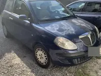 Usata Lancia Ypsilon 60 CV (44 kW) 2004 Bluazzurro Utilitaria