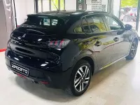 Usata Peugeot 208 Allure 102 CV (75 kW) 2022 Nero Utilitaria