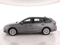 Usata Skoda Octavia Executive 150 CV (110 kW) 2024 Grigio grafite Station wagon
