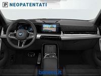 Nuova BMW iX2 M Sport 150 kW (204 CV) 2026 Black sapphire metallizzato SUV