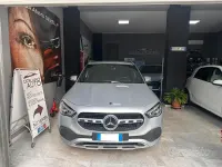 Käytetty Mercedes GLA200 150 HP (110 kW) 2022 Harmaa Katumaasturi