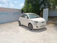 Begagnad Fiat 500e Icon 42 kW (58 HK) 2024 Vit Sedan