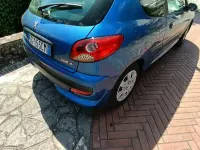 Usata Peugeot 206 60 CV (44 kW) 2011 Berlina