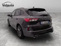 Usado Ford Kuga ST-Line 120 CV (88 kW) 2022 Gris SUV