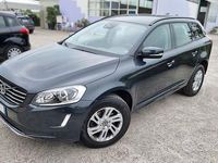 Usata Volvo XC60 R-Design 150 CV (110 kW) 2016 Grigio SUV