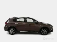Usata Fiat Tipo Cross 131 CV (96 kW) 2021 Marrone Berlina