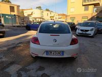 Usata VW Beetle Design 105 CV (77 kW) 2012 Bianco Utilitaria