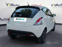 Usata Lancia Ypsilon Silver 70 CV (51 kW) 2024 Bianco Utilitaria