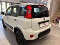 Usata Fiat Panda 4x4 S 86 CV (63 kW) 2019 Bianco Utilitaria