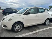 Usata Lancia Ypsilon Gold 69 CV (50 kW) 2016 Beige Utilitaria