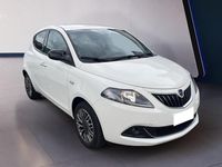 Usata Lancia Ypsilon Gold 70 CV (51 kW) 2021 Bianco Utilitaria