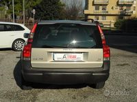 Usata Volvo XC70 163 CV (119 kW) 2002 Grigio Station wagon