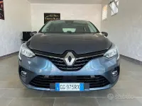Usata Renault Clio V Business 101 CV (74 kW) 2021 Grigio Berlina