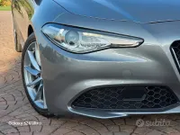 Usata Alfa Romeo Giulia 150 CV (110 kW) 2018 Grigio Berlina