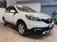 Usata Renault Scénic III 110 CV (80 kW) 2013 Bianco Monovolume