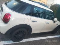 Usata Mini ONE 75 CV (55 kW) 2021 Utilitaria