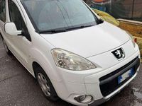 Usata Peugeot TePee Premium 90 CV (66 kW) 2011 Bianco Station wagon
