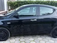Usata Lancia Ypsilon Silver 69 CV (50 kW) 2022 Nero Utilitaria