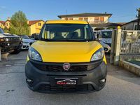 Usado Fiat Doblò 95 HP (69 kW) 2019 Amarelo Monovolume