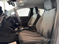 Usata Peugeot 208 Allure 101 CV (74 kW) 2025 Grigio Utilitaria