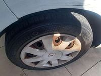 Usata Renault Clio III 75 CV (55 kW) 2011 Bianco Berlina