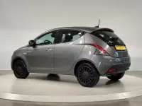 Usata Lancia Ypsilon Silver 69 CV (50 kW) 2022 Grigio Utilitaria